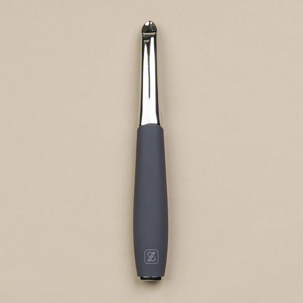 Stainless Steel Veggie Peeler - I-S.. - 1